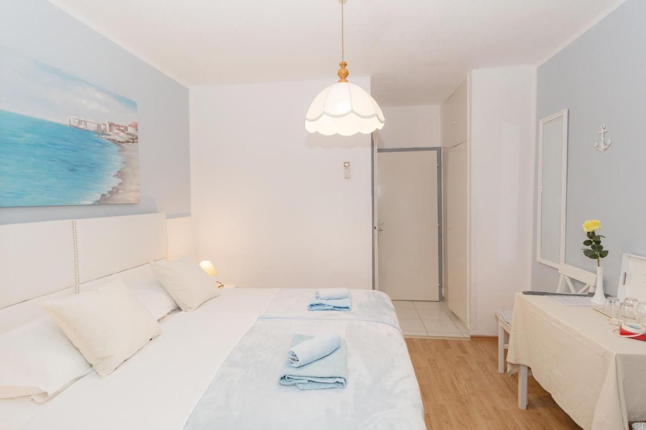 לינה וארוחת בוקר מדולין Bed & Breakfast Palma מראה חיצוני תמונה