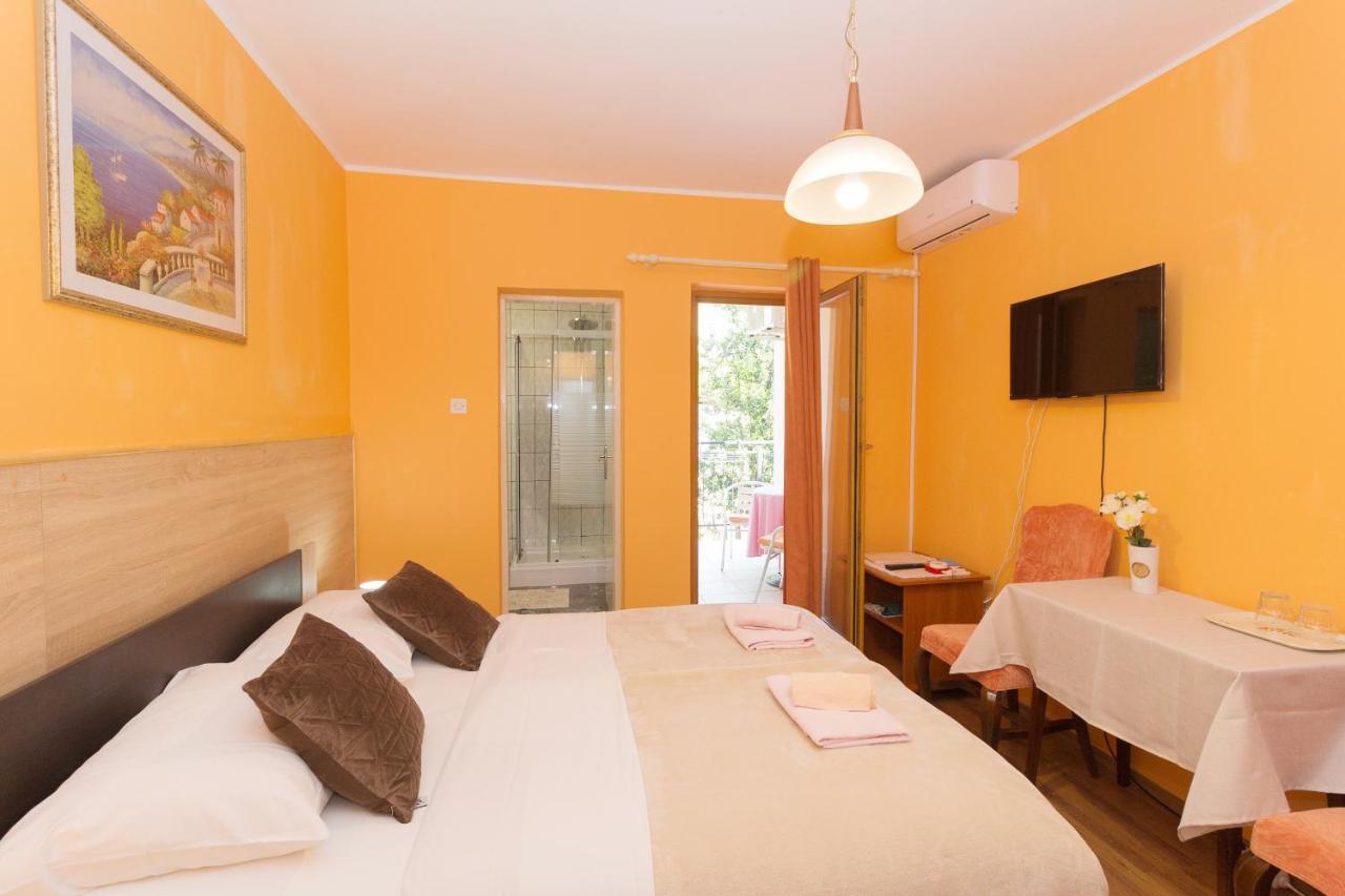 לינה וארוחת בוקר מדולין Bed & Breakfast Palma מראה חיצוני תמונה