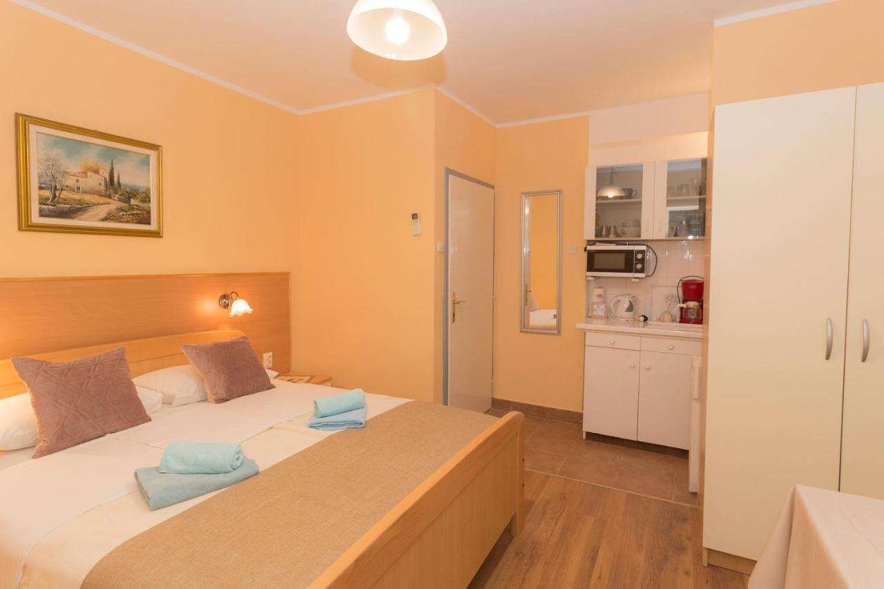 לינה וארוחת בוקר מדולין Bed & Breakfast Palma מראה חיצוני תמונה