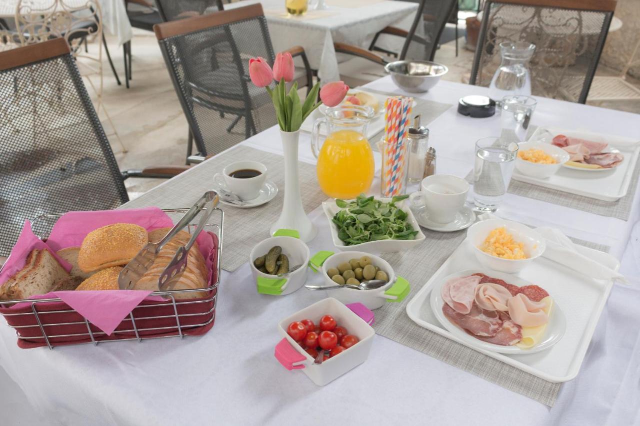לינה וארוחת בוקר מדולין Bed & Breakfast Palma מראה חיצוני תמונה